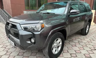 Toyota 4Runner 2020 7 seats 4WD