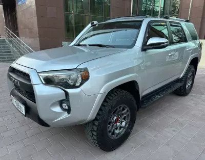 Toyota 4runner 2019 5 мест 4WD