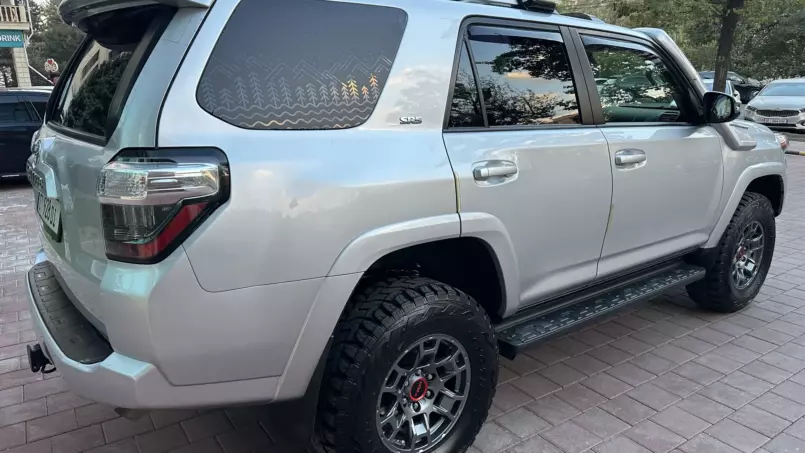 Аренда Toyota 4runner 2019 5 мест 4WD в Бишкеке — фото 4